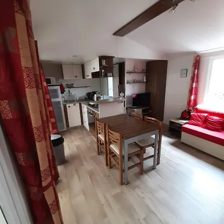 Campsite Ronce Les Bains