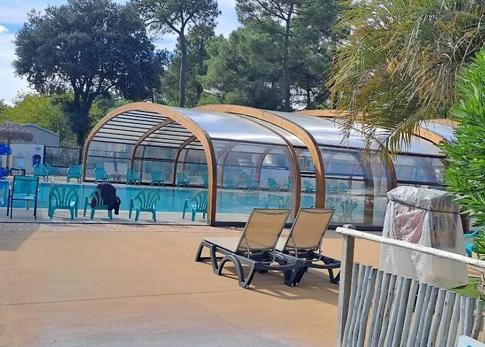 Camping Ronce Les Bains