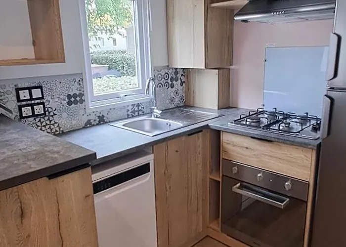 Camping Ronce Les Bains