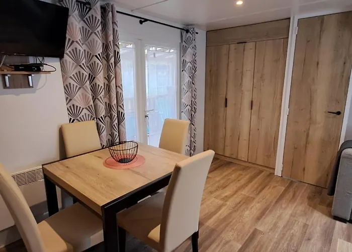 Camping Ronce Les Bains *